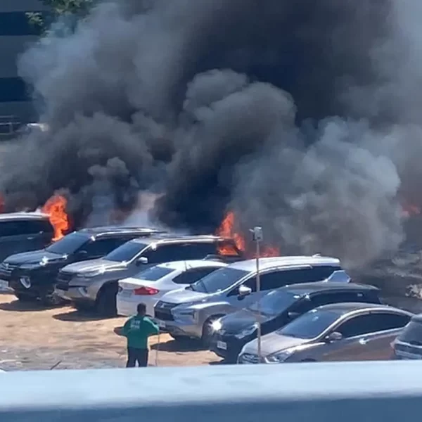 Fire engulfs 19 vehicles at Manila’s international airport